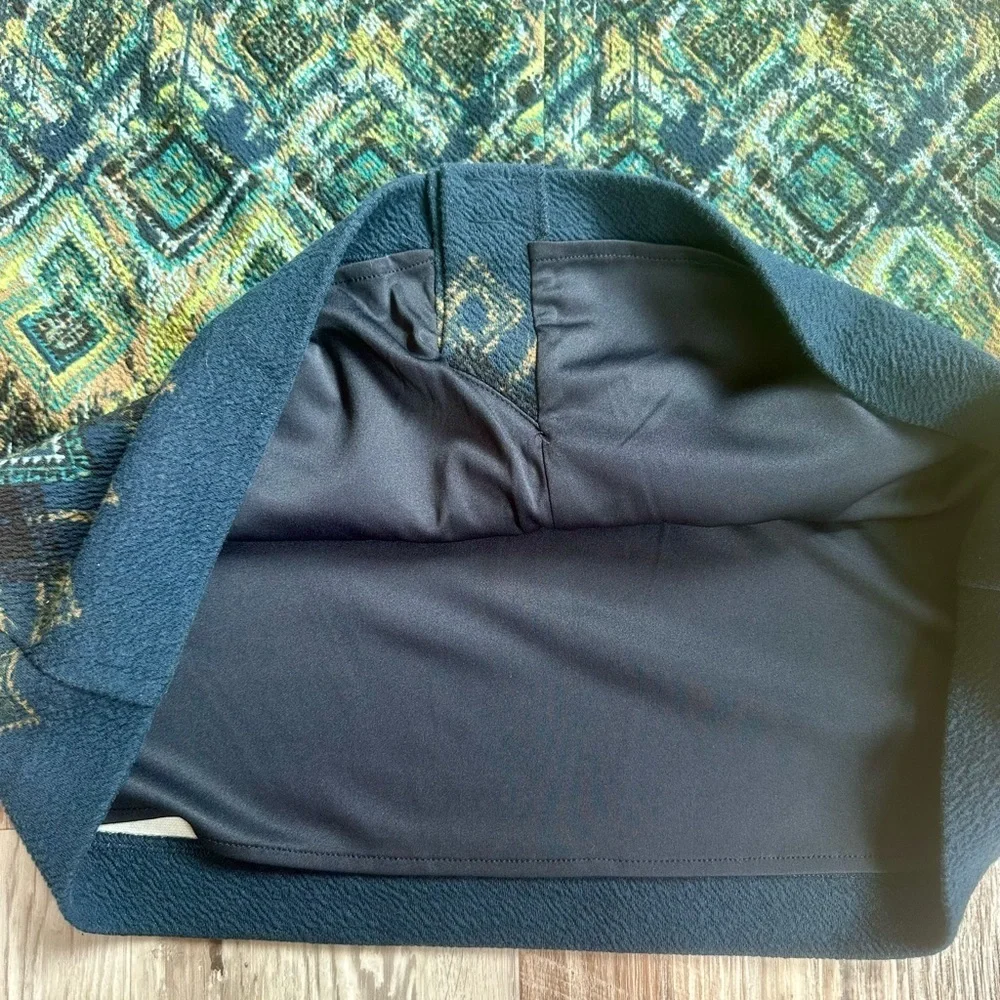 J. Jill NWT Pull On Knit Geometric Blue Green Pencil Skirt Stretchy Lined Sz L